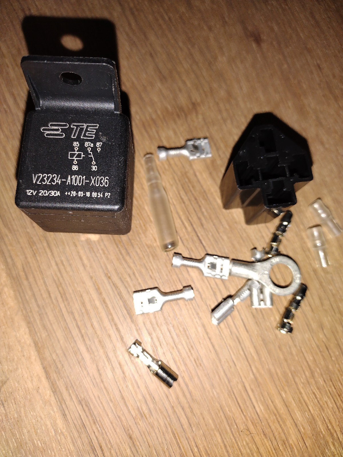 TE V23234-A1001-X036 12 VDC 5-Pin Relay SPDT 20/30A 3-1904022-2 BOSCH 0332209150