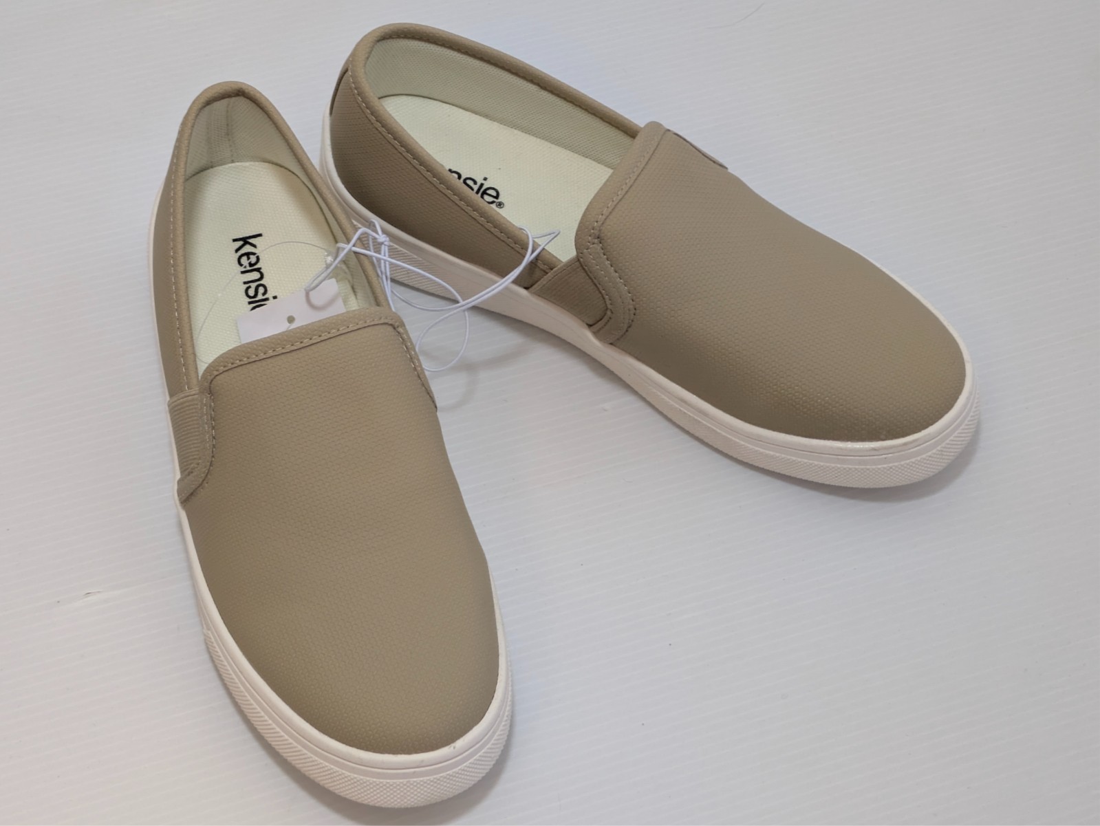 New Kensie Women's Stephanie Slip On Fashion Sneaker Shoes Tan, Choose Size