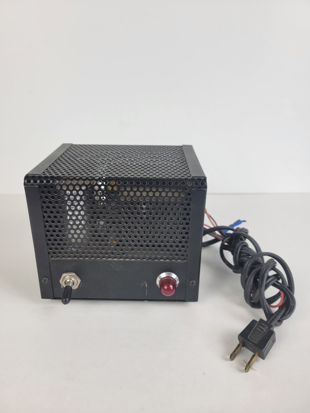 Regency Model P110 13.8V 4A  Regulated Power Supply