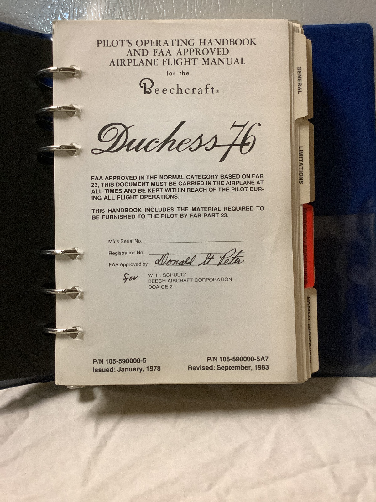 Beechcraft Duchess 76 Pilot's Operating Handbook and Airplane Flight Manual 1978