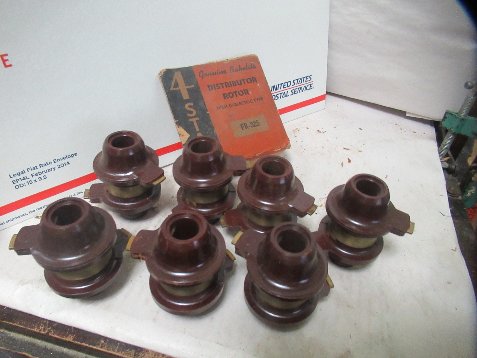 7- VINTAGE 4 STAR FR-32S BAKELITE Distributor ROTOR New Old Stock