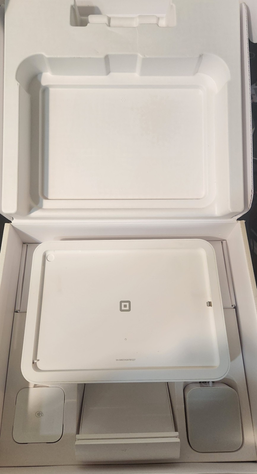 Square Stand S142 1st Gen iPad POS Kit + Contactless Chip Reader Complete...