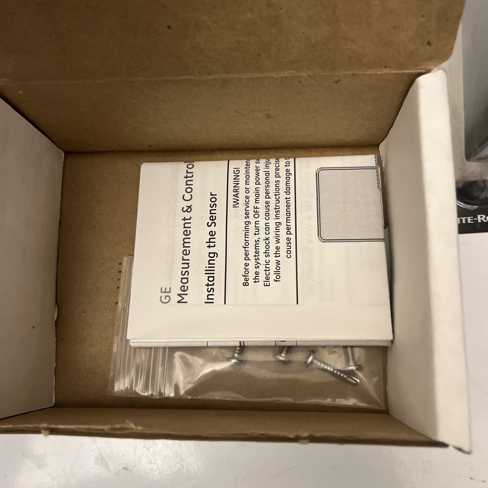 GE Sensing T8100-D Ventostat CO2 Ventilation Controller TMP, LCD, WHT