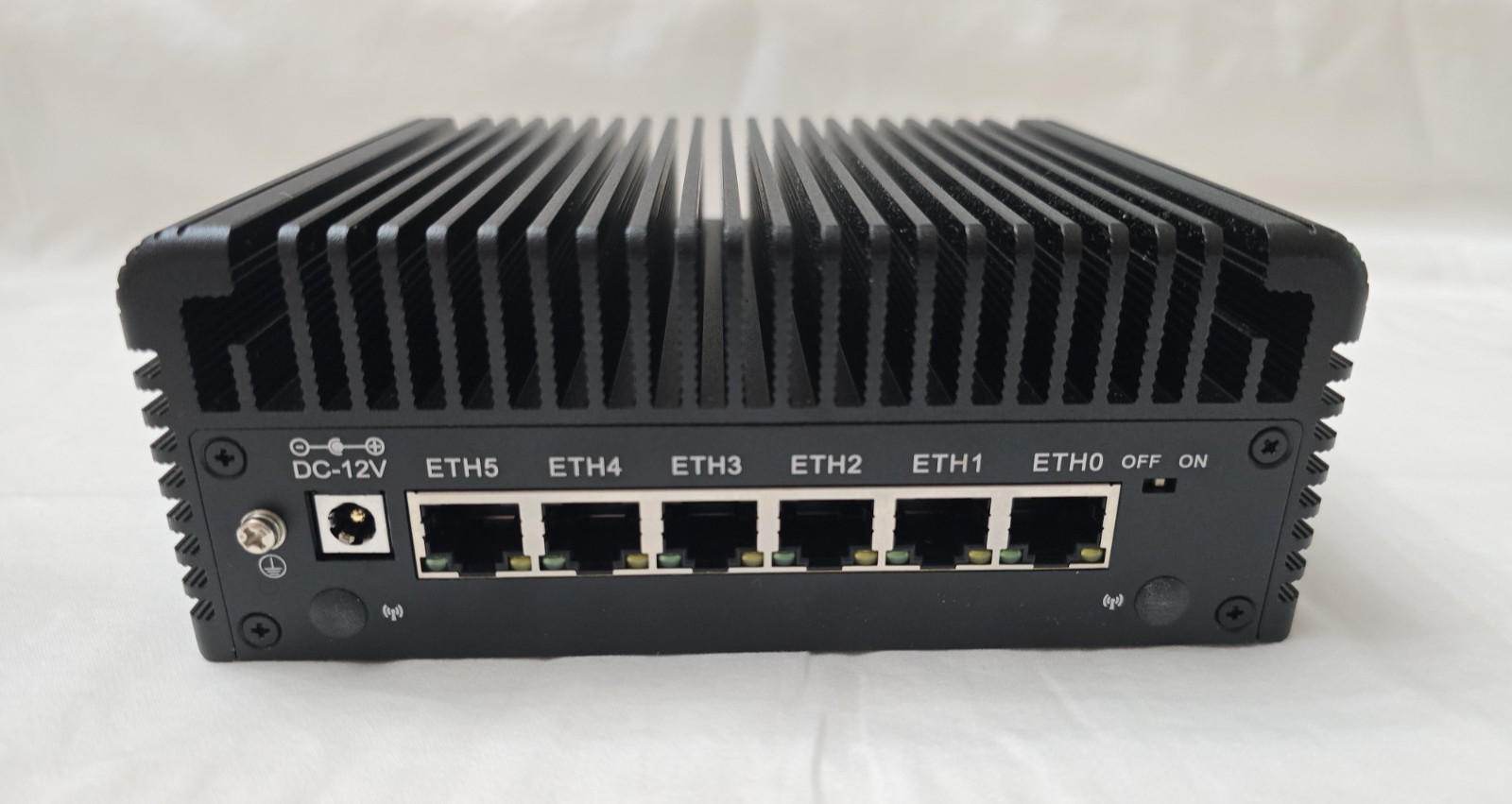 6 LAN Firewall Appliance 2.5G Router 12th Gen Intel i3-N305 DDR5 2*NVMe 2*SATA3