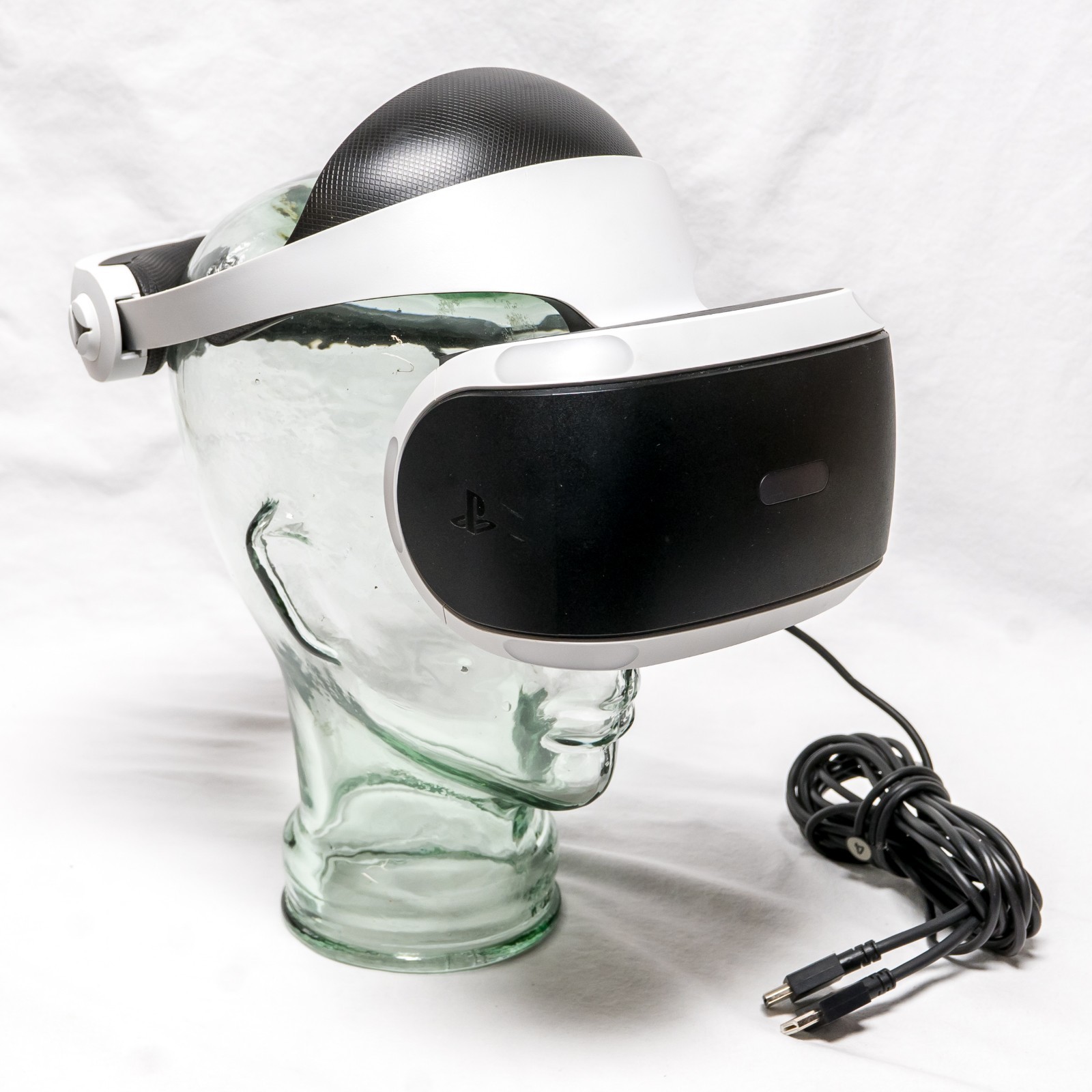 Sony PlayStation VR Virtual Reality VR2 Headset White/Black CUH-ZVR2 *READ*