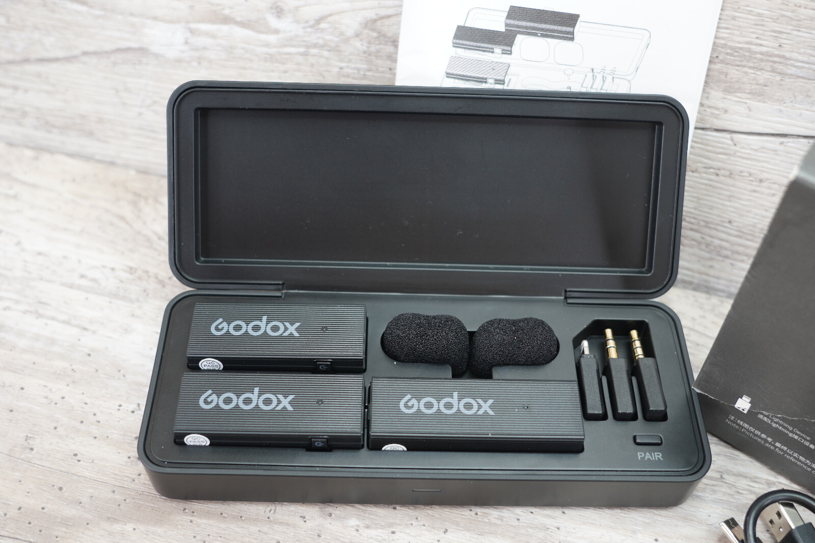 MoveLink Mini Wireless Mic (2 TX+1 RX+Charging Case), 100m(328ft) Range Wi