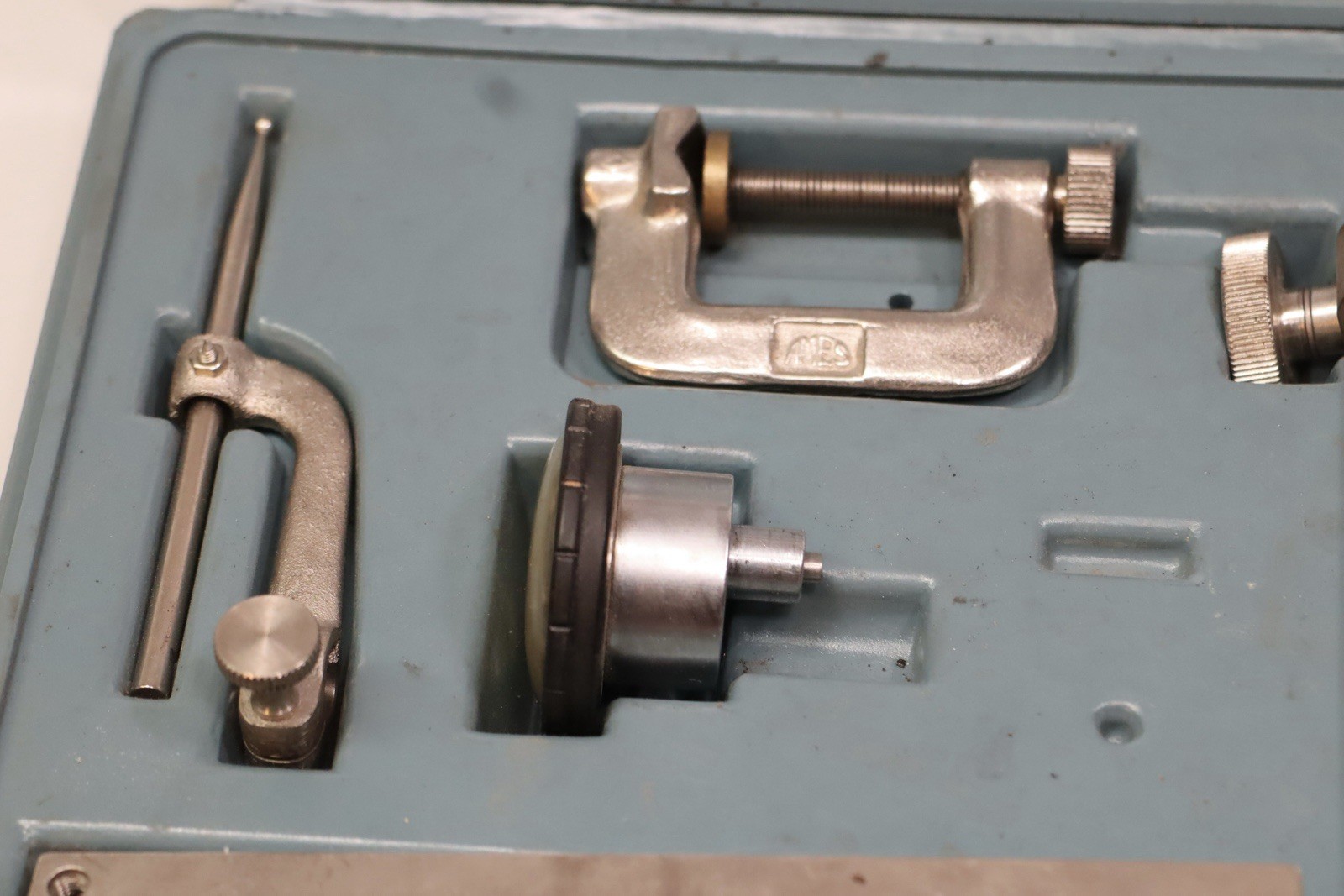 AMES 22A DIAL INDICATOR .001 TEST GAUGE W/ CASE- USED.