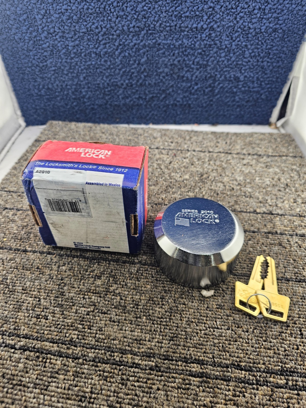 American Lock A2010 Hockey Puck Style Hidden Shackle Padlock 6-Pin Cylinder