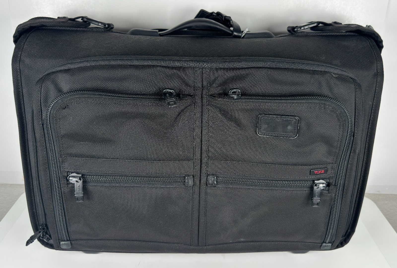 TUMI Alpha 2 Wheeled Garment Bag Carry On Luggage Bag Nylon 22037DH Reg $795