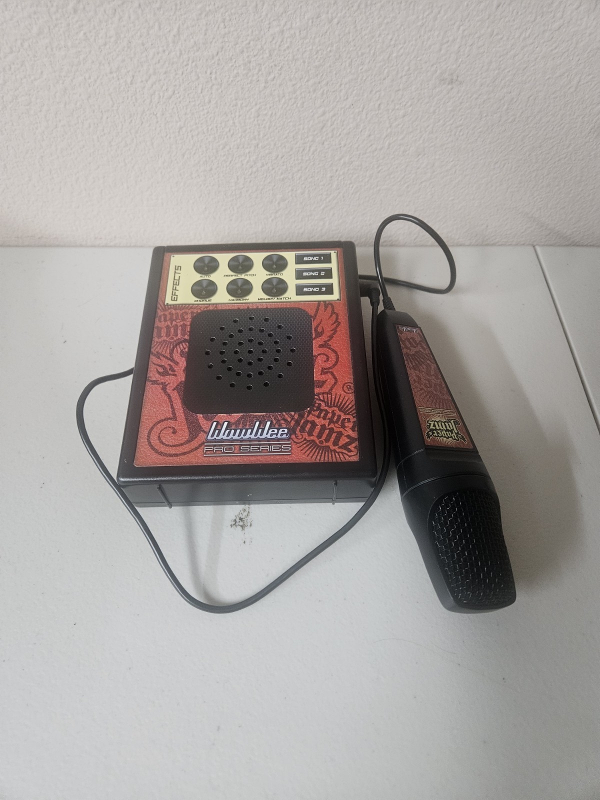 WowWee Paper Jamz Pro Series Toy Microphone & Effects Amp Tested And Working