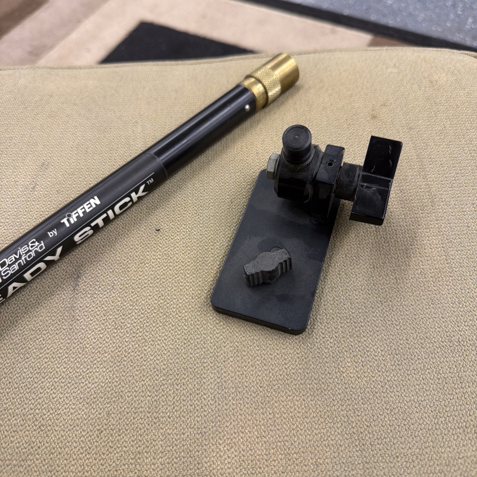 Davis & Sanford Steady Stick with Quick Release