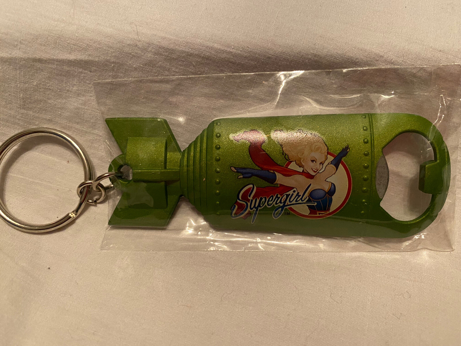 NEW DC Comics Bombshell Pin up Metal Bottle Opener Key Chain SUPERGIRL