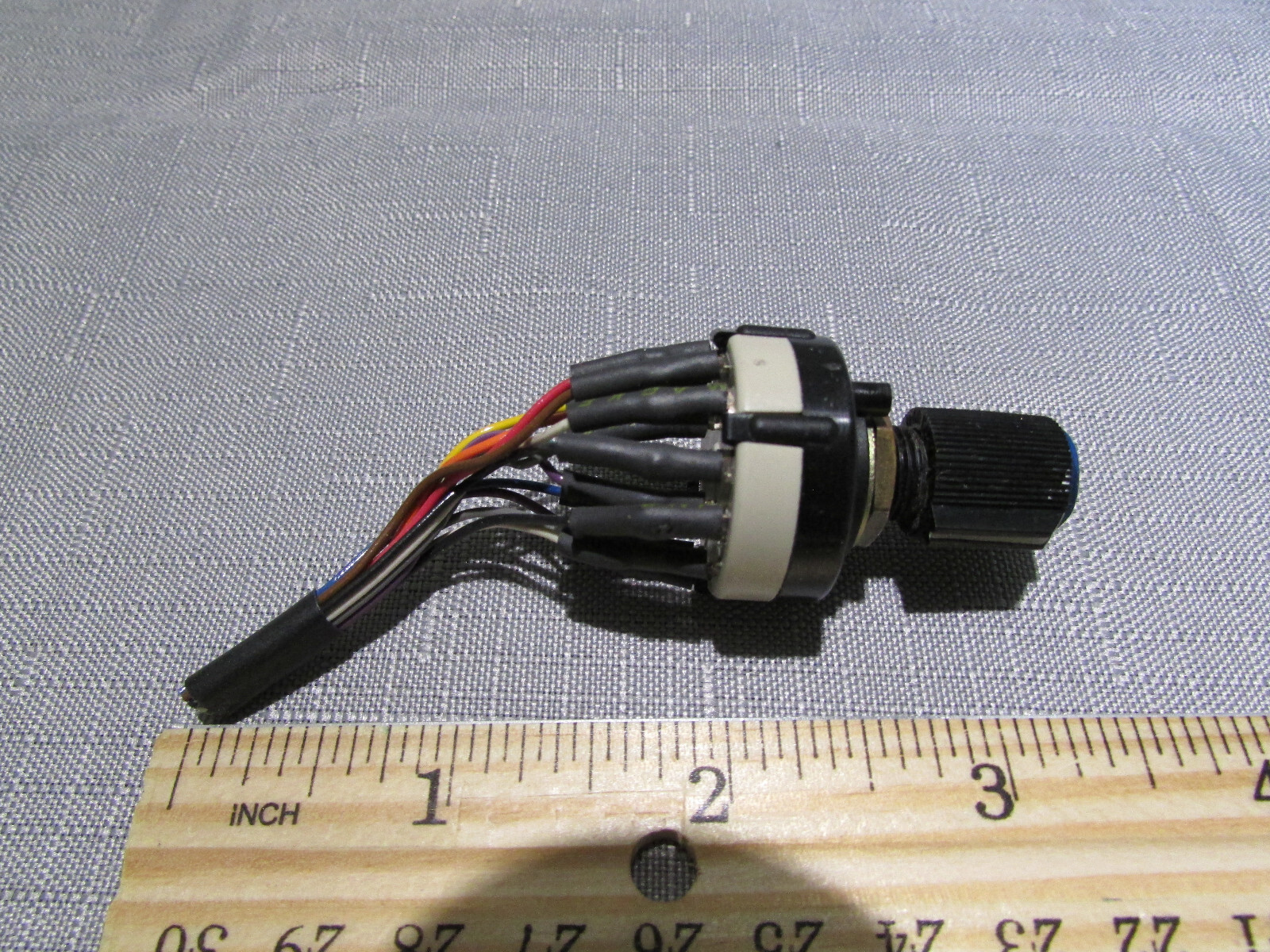 Lorlin-UK Rotary Switch 10 Connections 4 Positions With Knob
