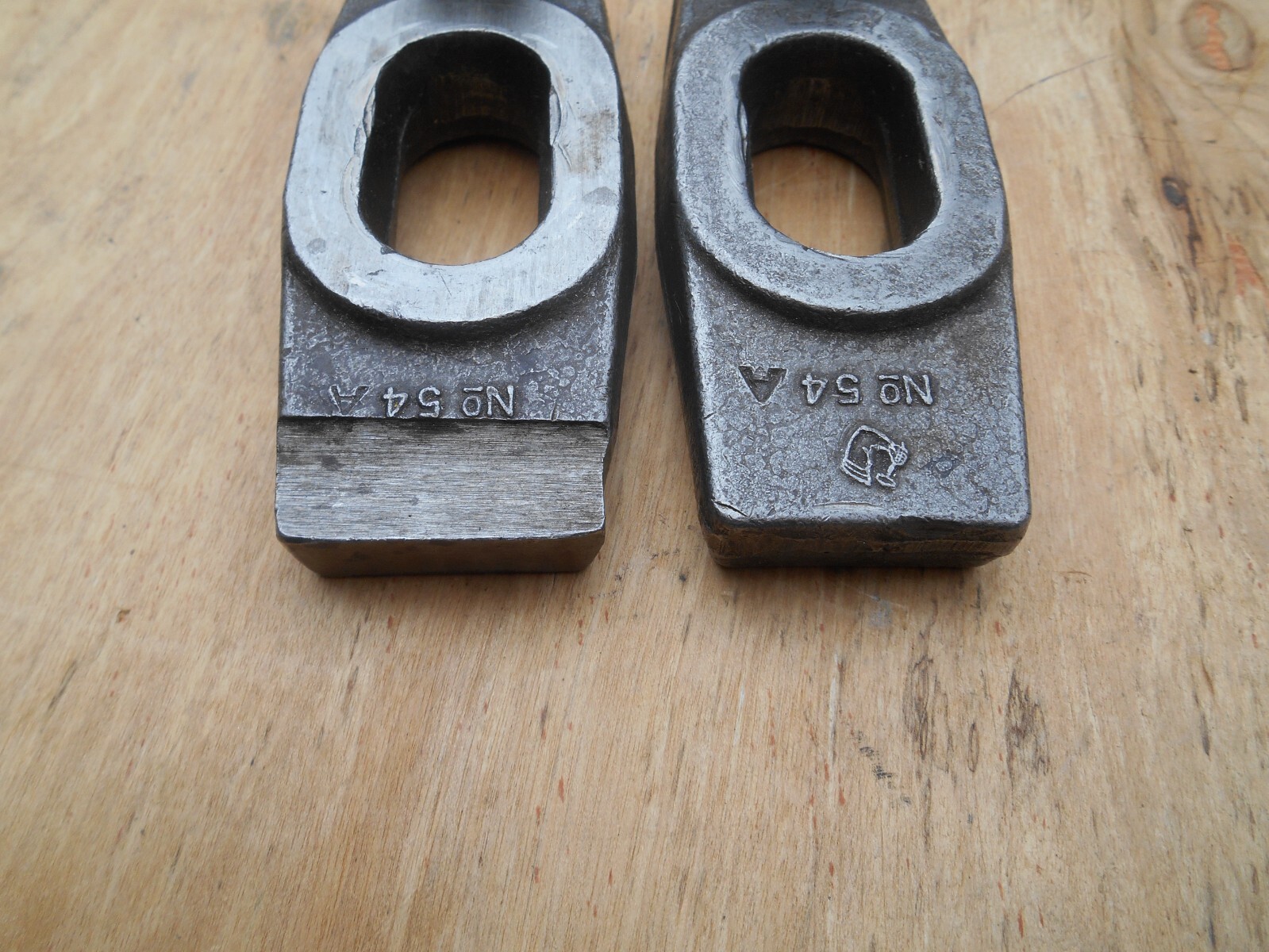ARMSTRONG NO. 54A MILLING MACHINE HOLD DOWNS