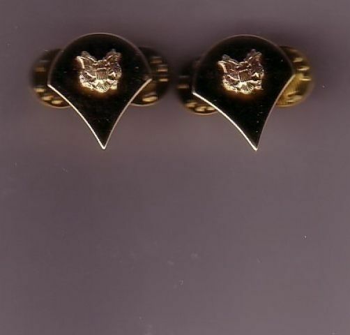 Pair of Metal Rank Insignia Specialist four 4 brass gold colored badges Spec 4