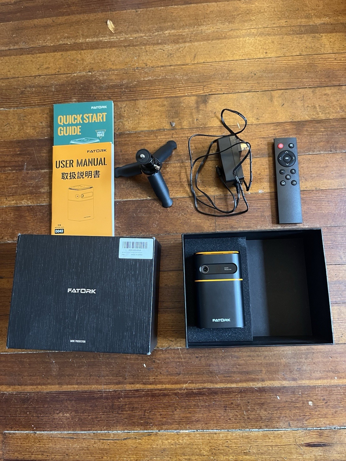 FATORK D042 Mini Projector DLP