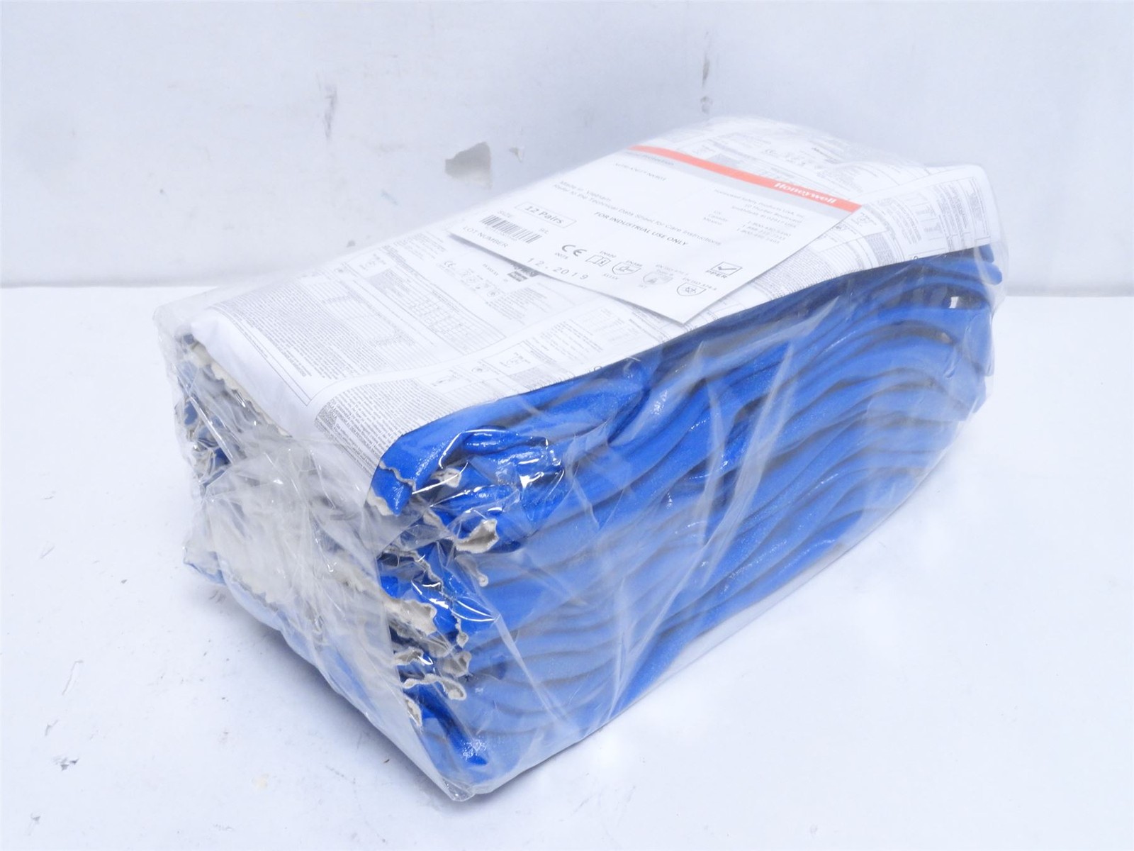 250041 New-No Box; Honeywell NK803-9L Lot-12 Nitrile Blue Gloves Size: 9L