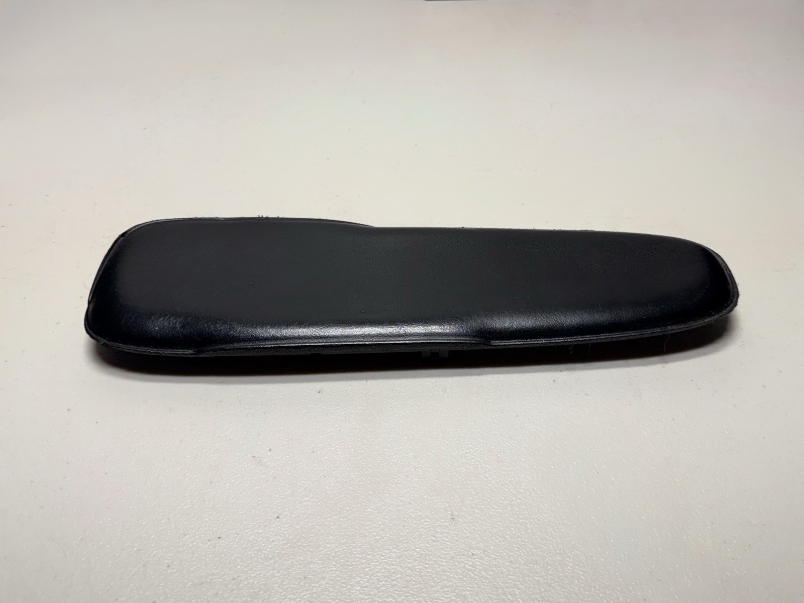 Permobil 13” 3G ARMPAD INSERT black leatherette, armrest arm pad.