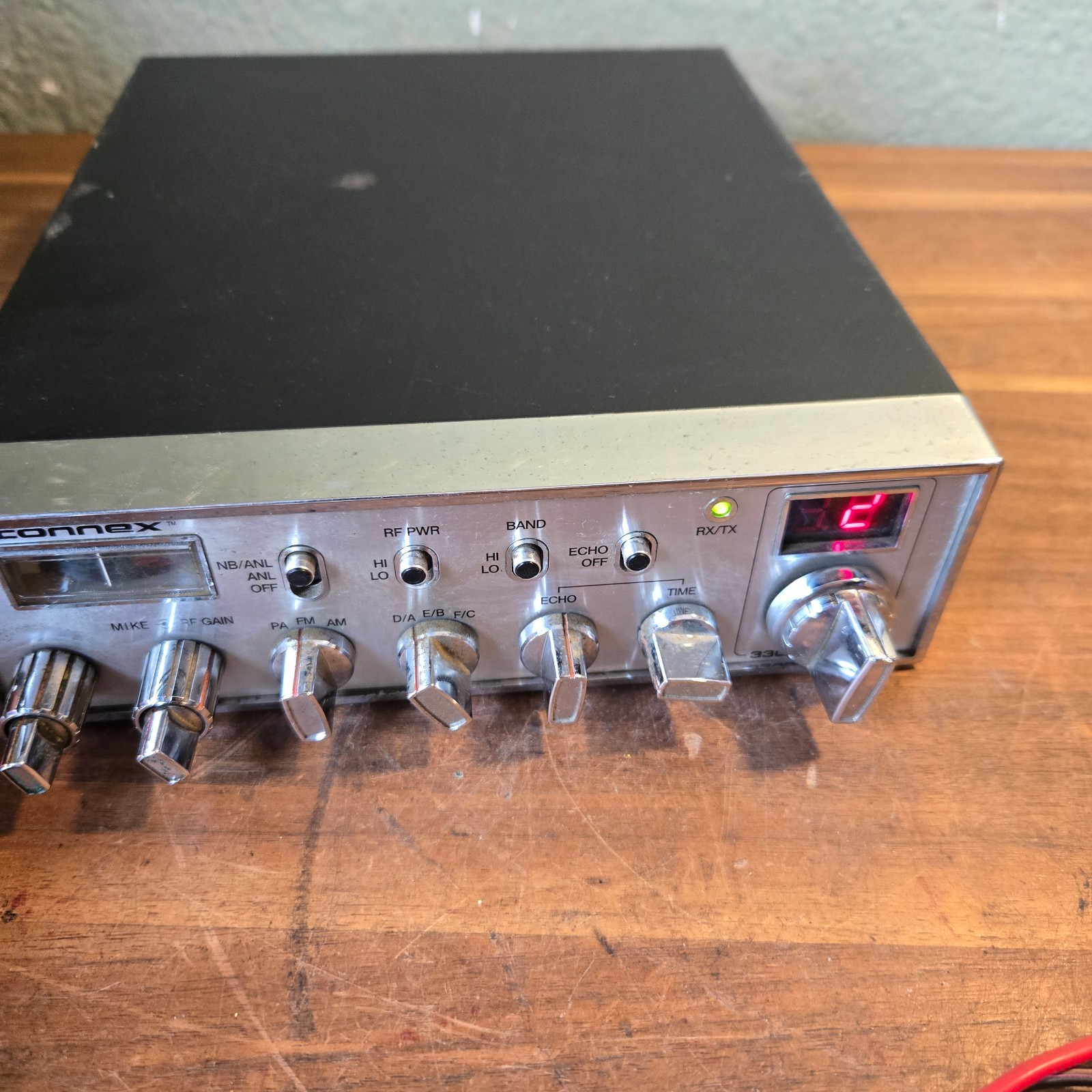 Connex 3300HP-ZX CB Radio W Mic Very Clean