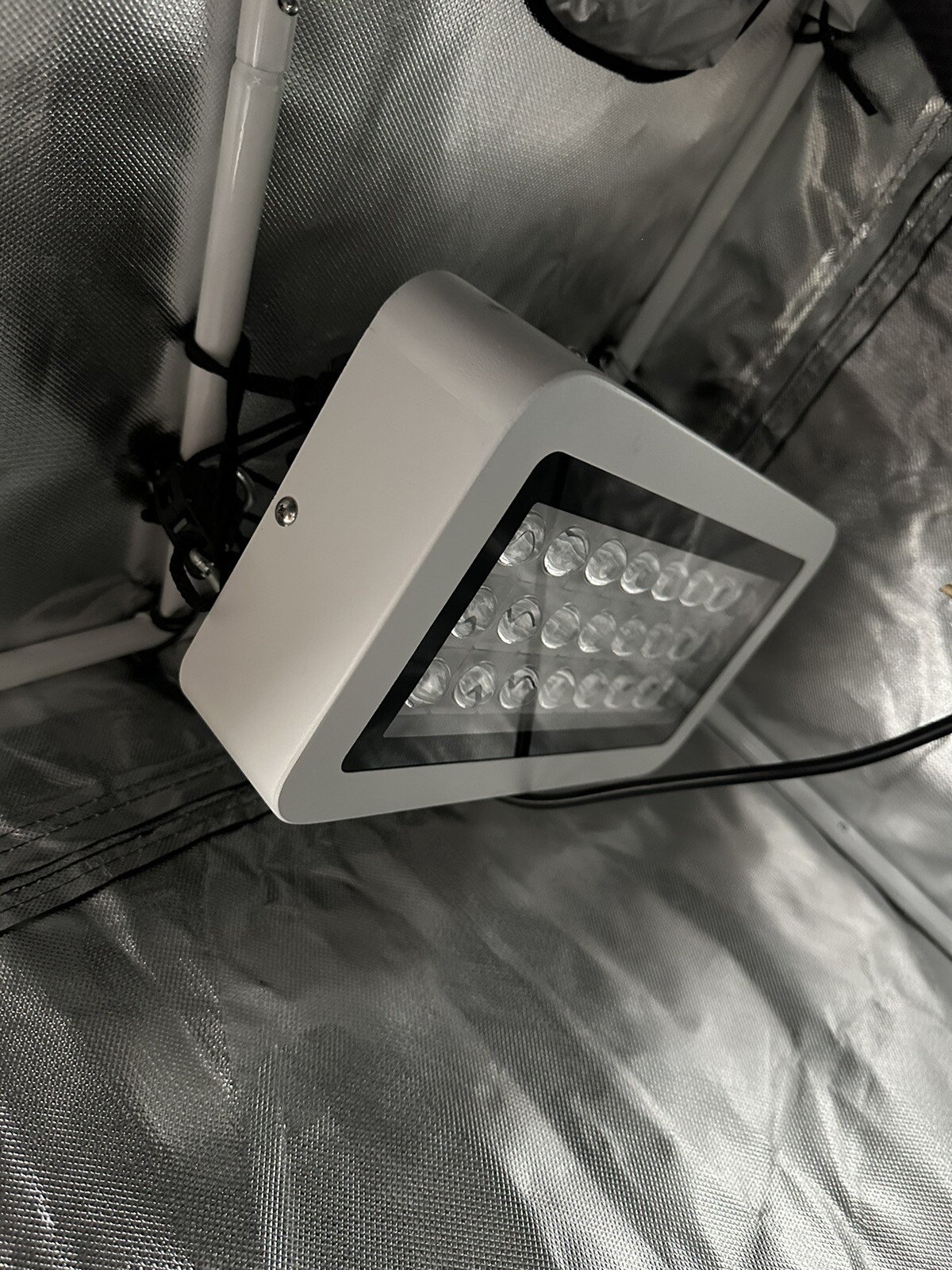 AC Infinity CLOUDLAB 422 Advance Grow Tent - Black