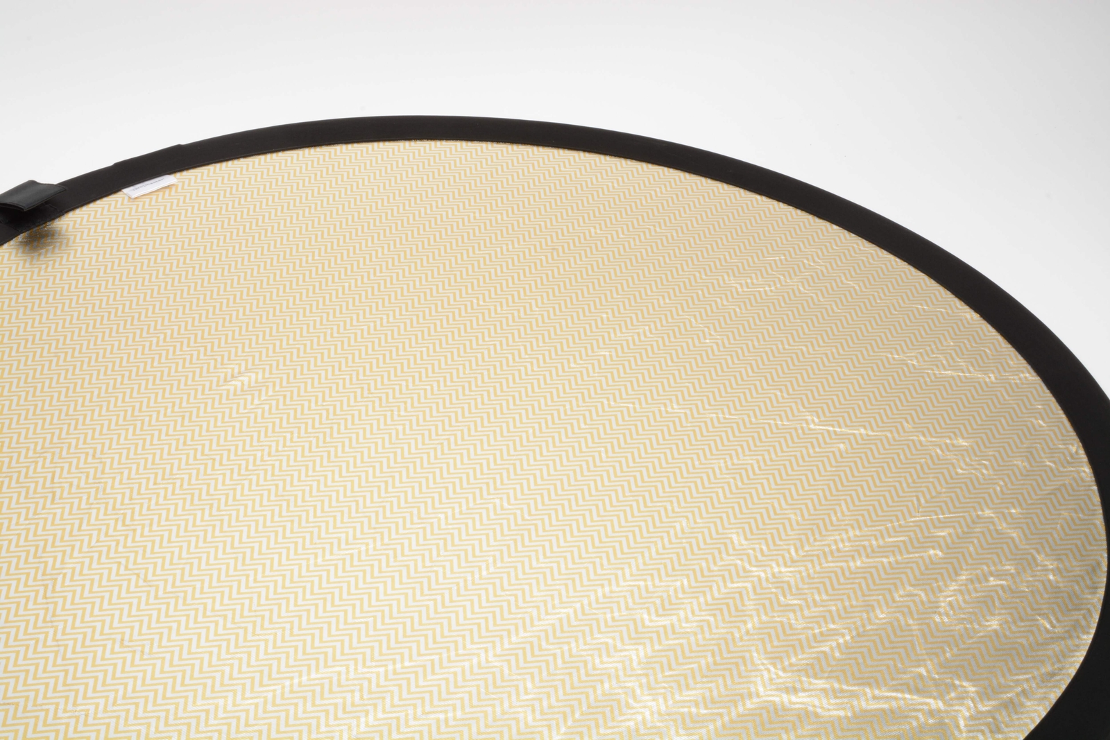 Promaster 30" white / gold reflector, good