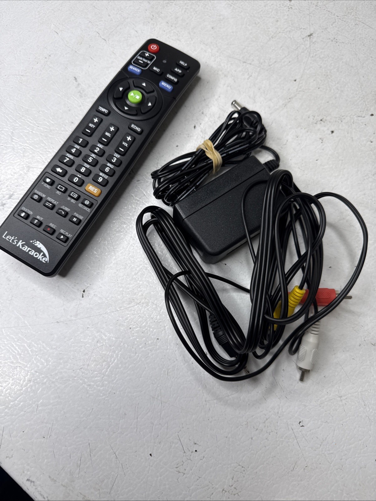 Magic Sing ET23KH Portable Karaoke System w/ 2 Mics | 2 Chips | Handbook WORKING