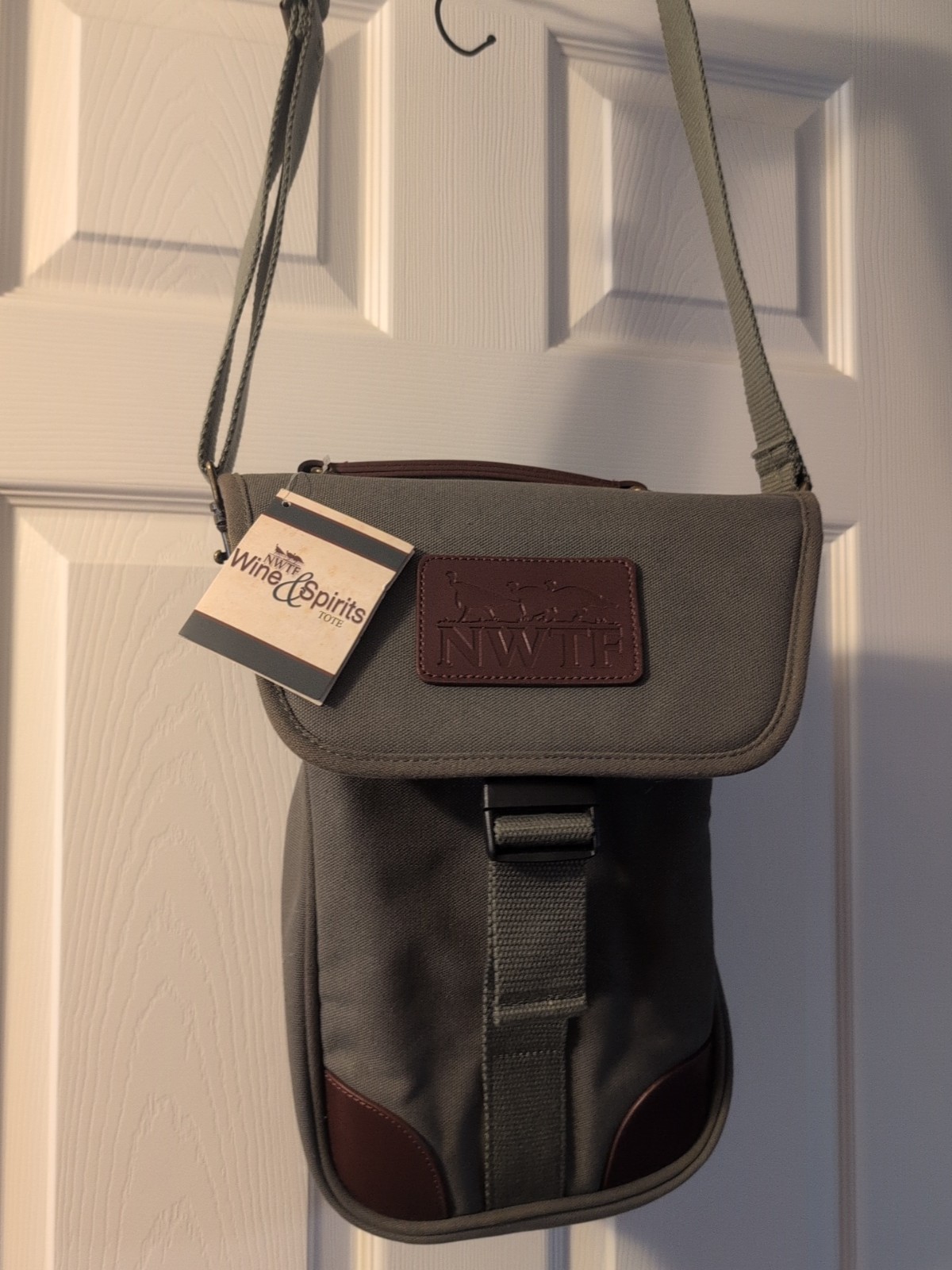 Boyt Harness Company NWTF National WildlifeTurkey Federation Wine & Spirit Tote