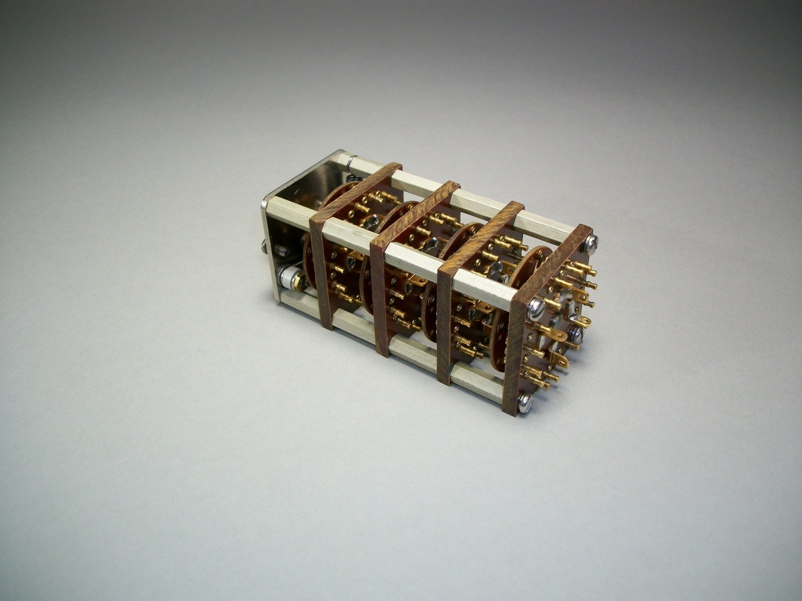 Tech Logistics 600-4N4-4 Rotary Switch 5930-00-856-7196 - New