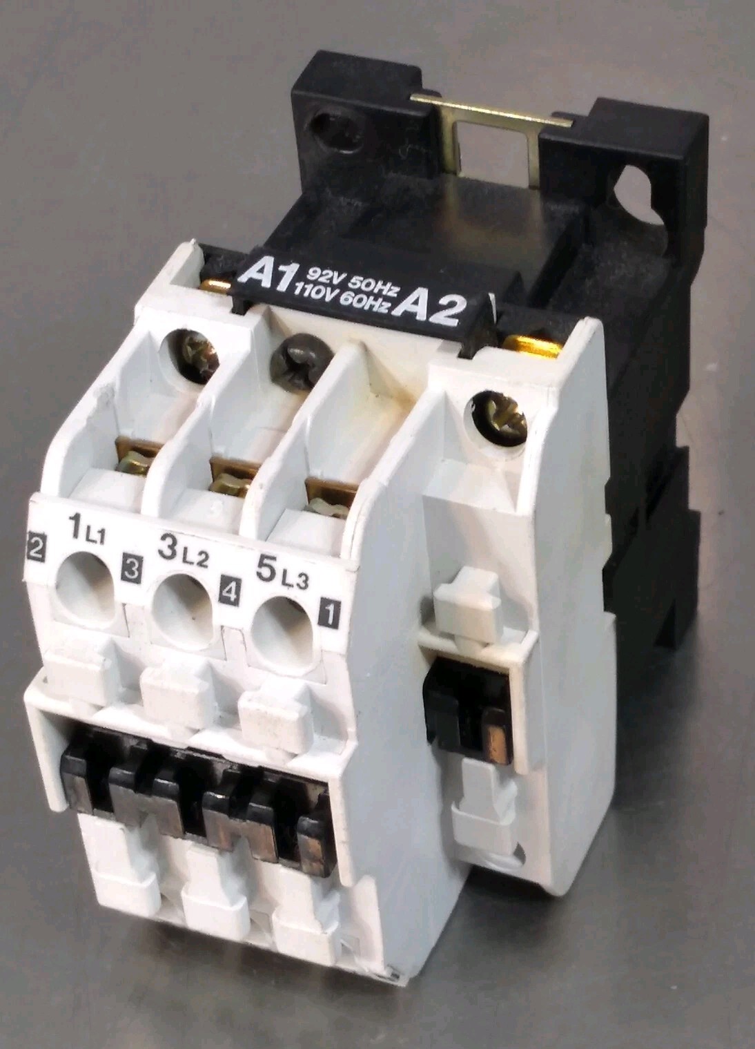 Danfoss IEC-947-4-1 Contactor                                            Loc4E26