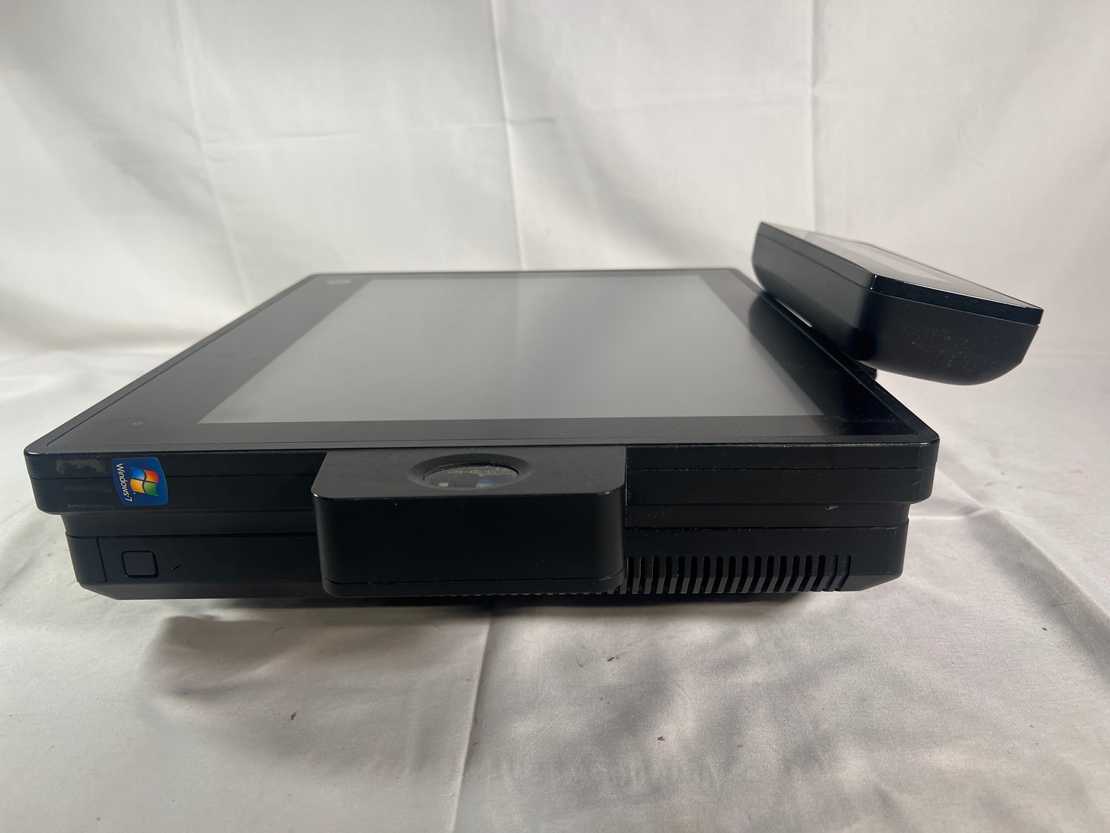 HP RP7800 AIO Retail System - No HDD/SSD