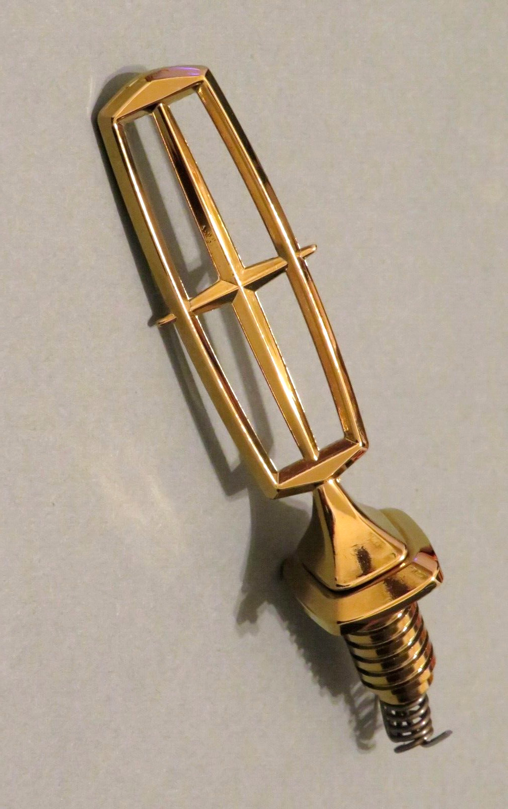 NEW 1990-1991-1992-1993-1994-1995-1997 Gold Plate Lincoln Town Car Hood Ornament
