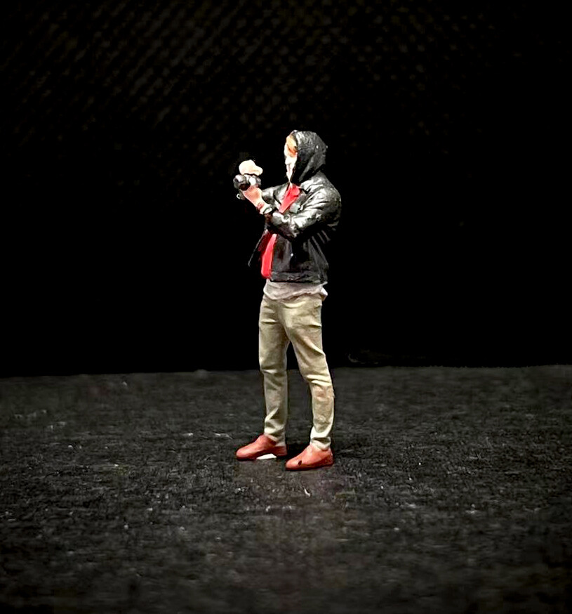 3D PRINT 1/64 fashion man handsome Travel Photography fit 1:64 CAR street