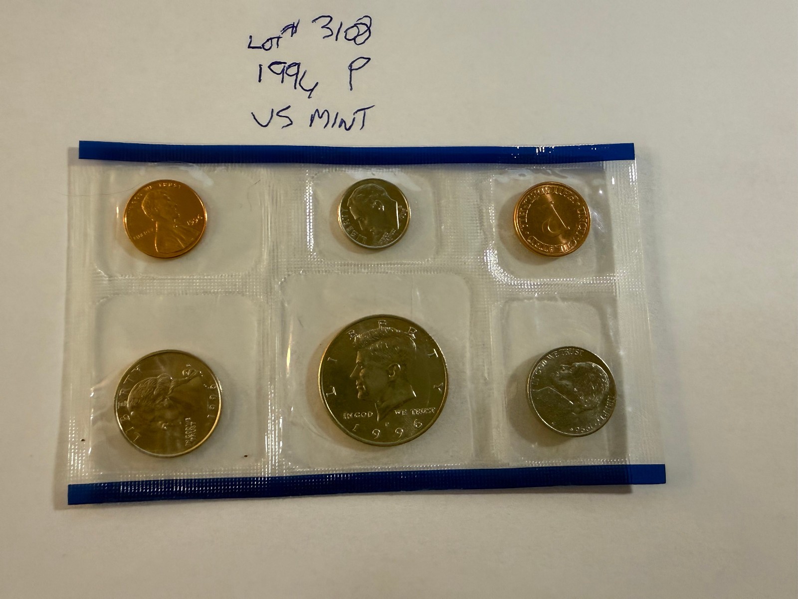 1996 P Mint Set BU.  Original US cello            Lot#3108