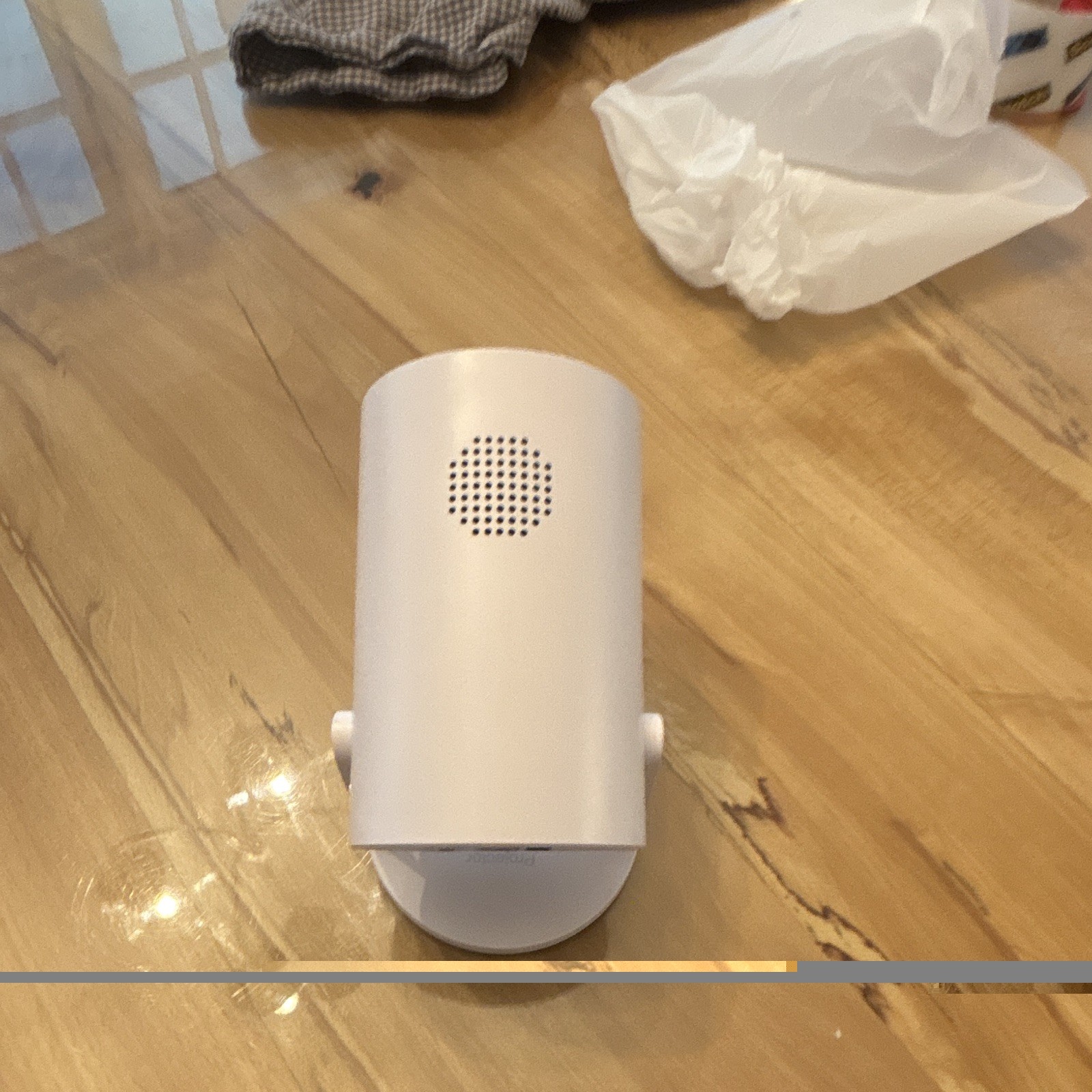 LED Mini Projector Portable Desktop, White w Remote, HDMI & USB