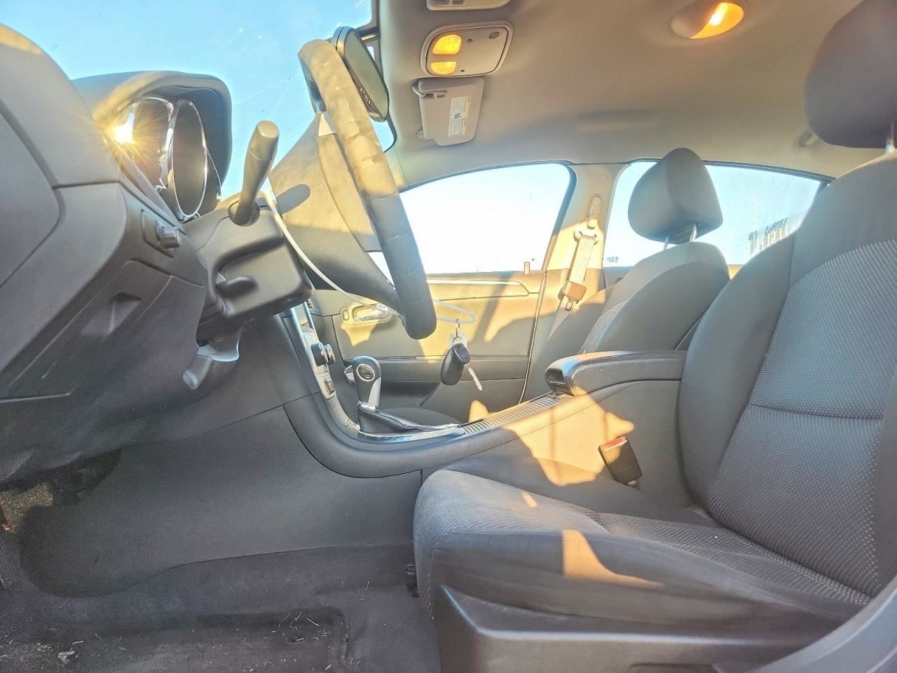 MALIBU 2012 Glove Box 4982560