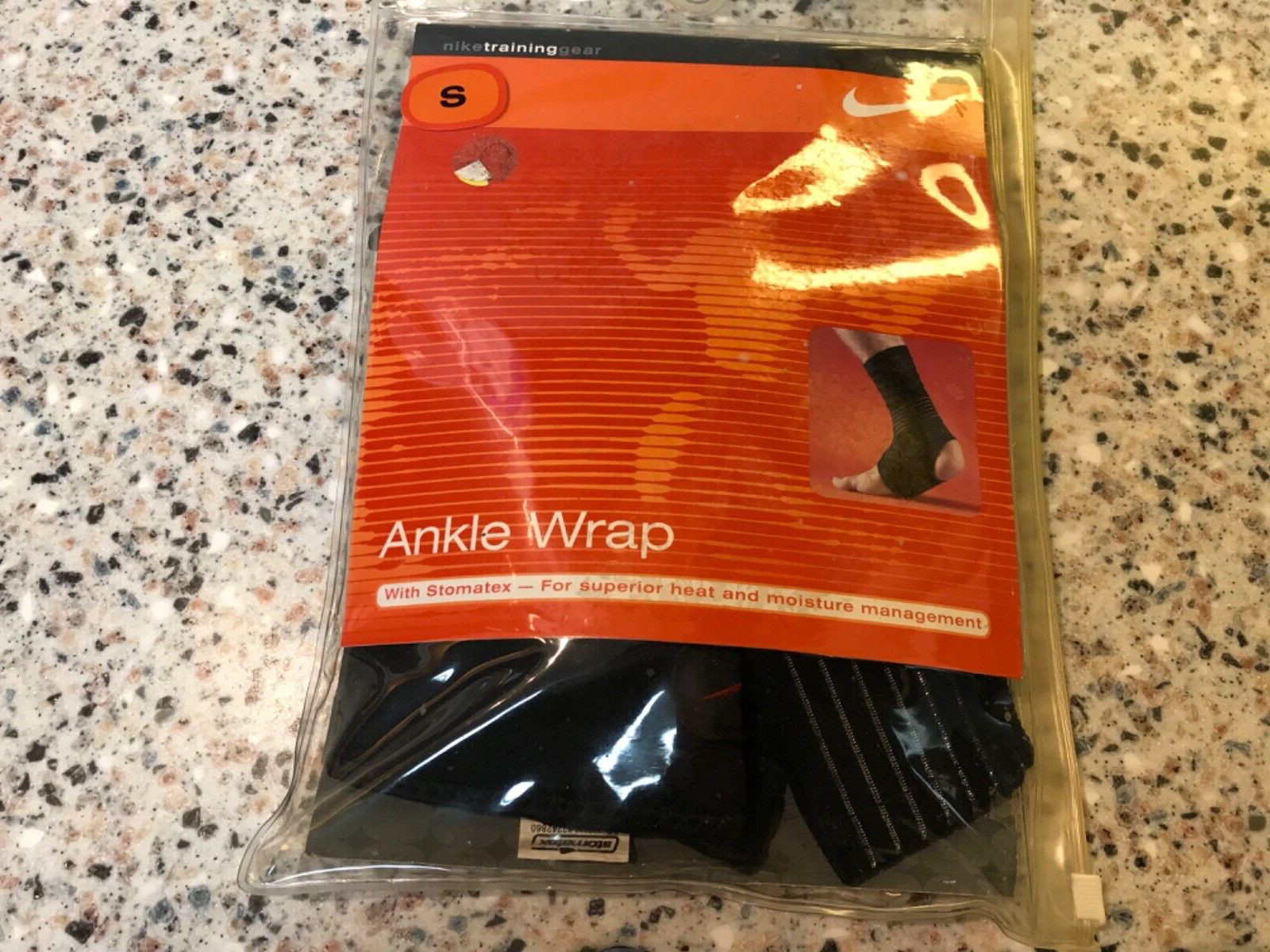 NIKE ANKLE WRAP ADULT Unisex size Small w/stomatex superior Heat & moisture gear