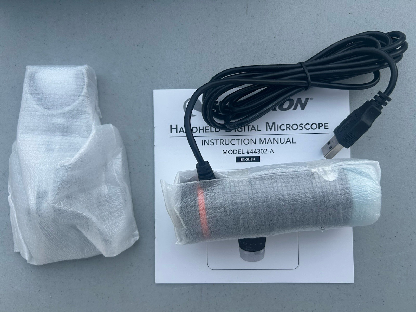 CELESTRON - HANDHELD DIGITAL MICROSCOPE (2011, Celestron)