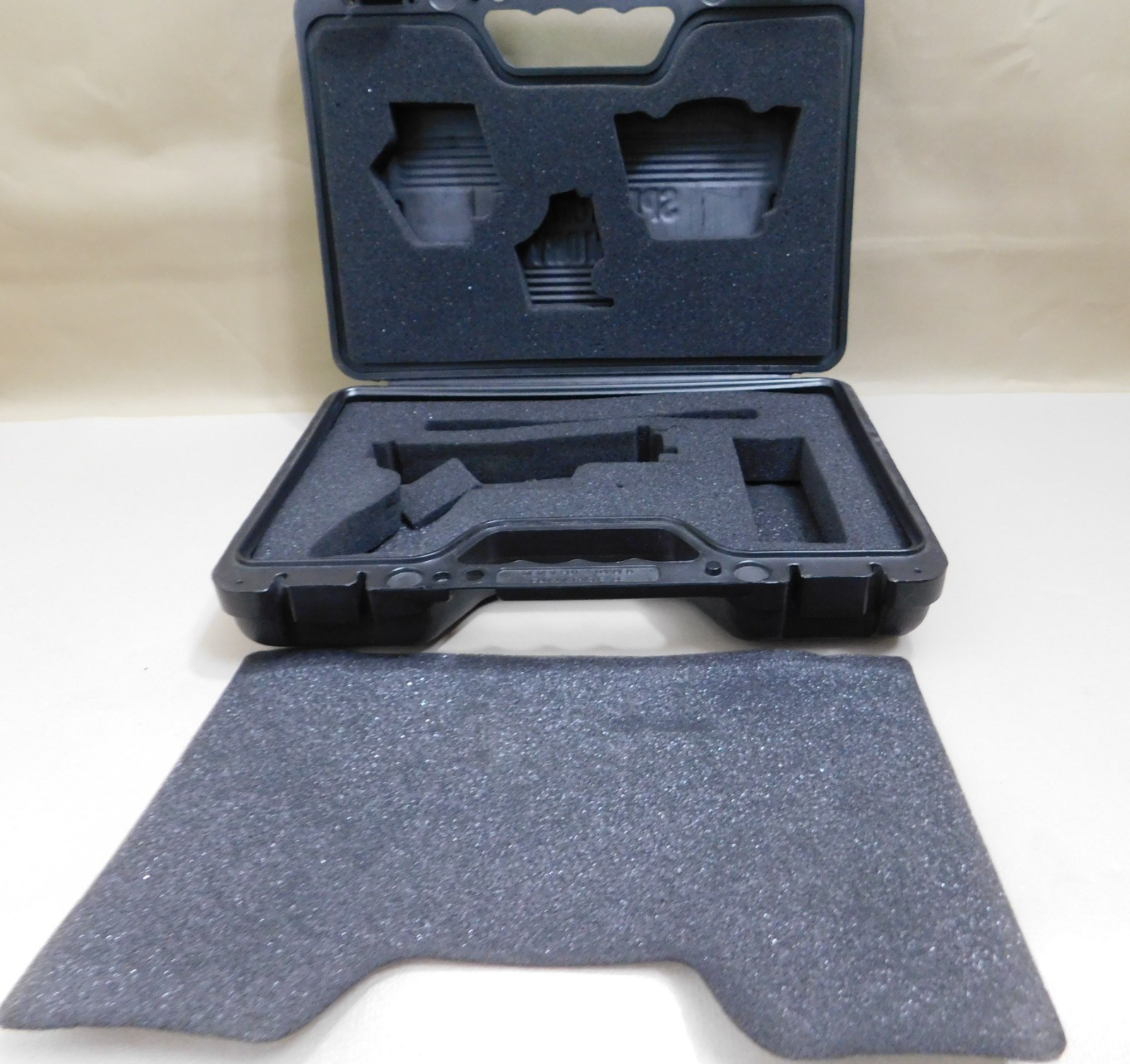 Springfield Armory XD 45ACP  Black Case W/ Foam Inserts Labels on side of case