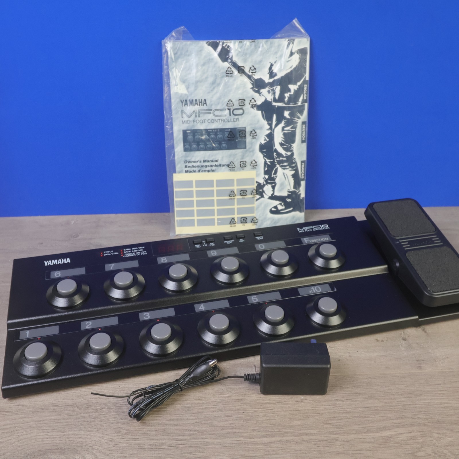Yamaha FX770 Guitar Effects Processor + MFC10 MIDI Foot Controller Tested VGC