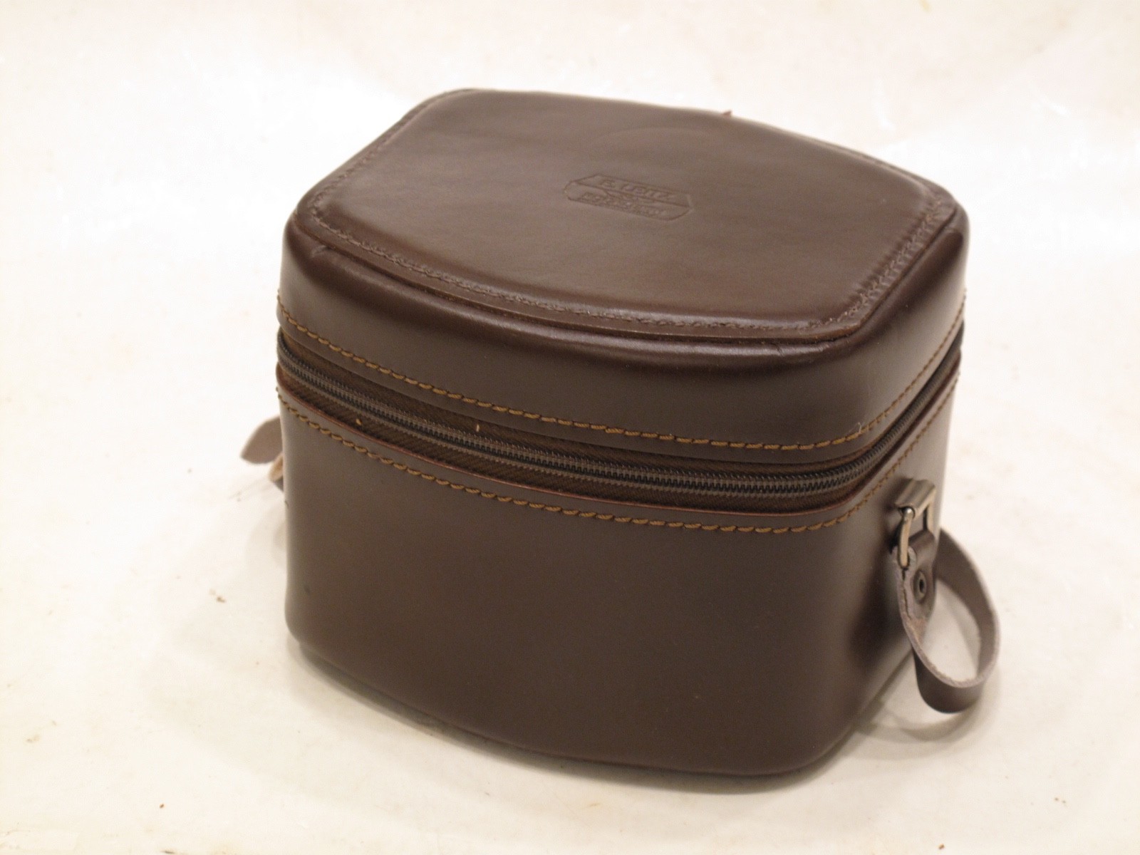 Leica E. Leitz New York #15 leather case with strap , US SELLER "LQQK"