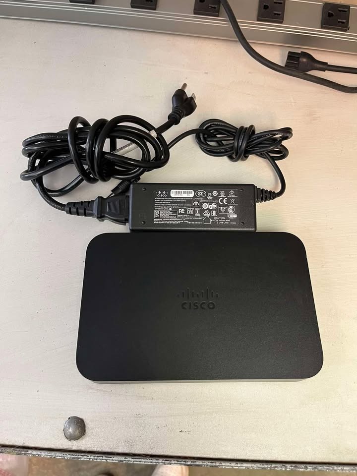 Cisco Meraki Z3 Cloud-Managed Security Gateway Router with OEM Power Adapter