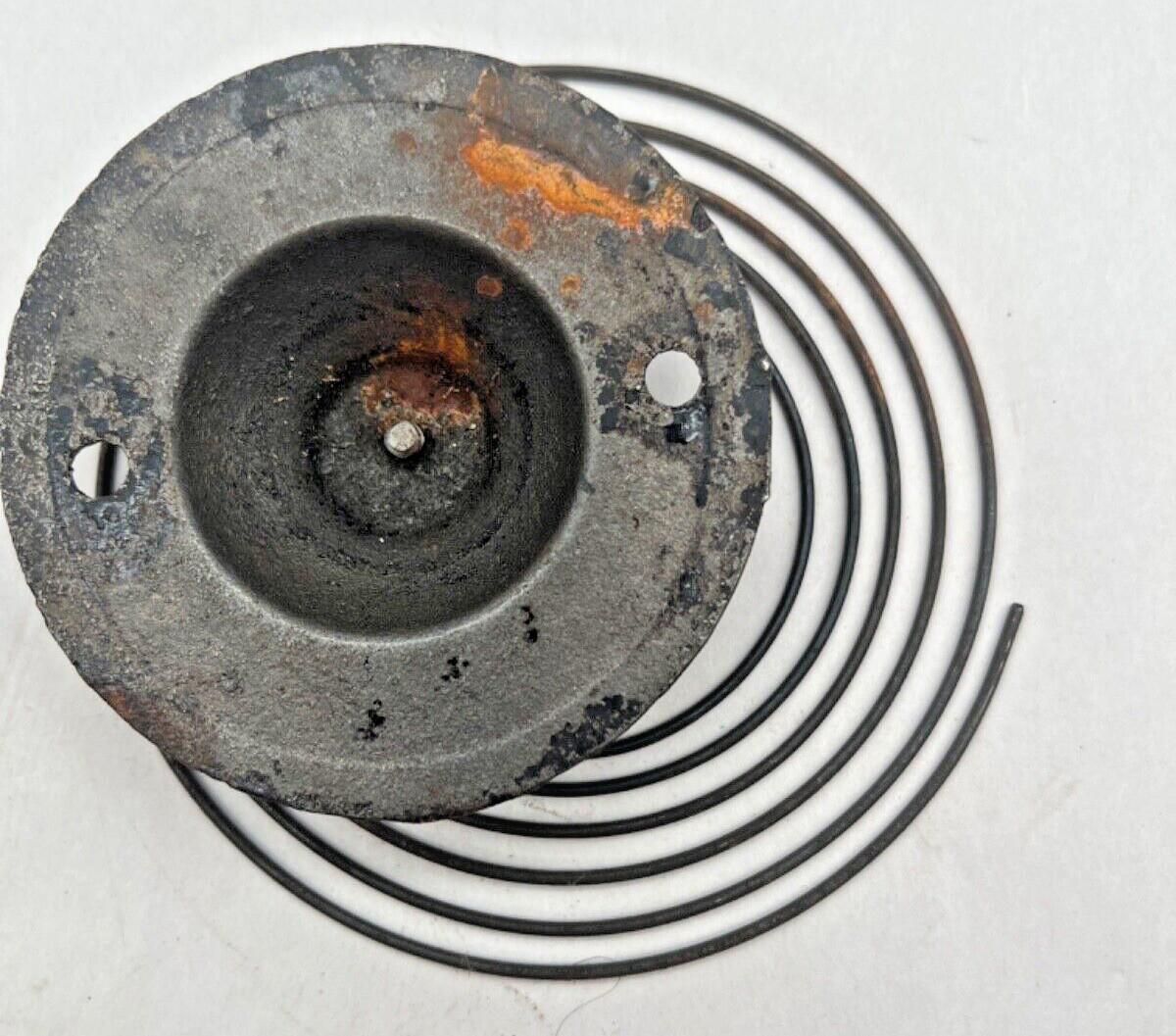 SETH THOMAS Gong Wire and Base Round 4 1/2" (CM105-9010)
