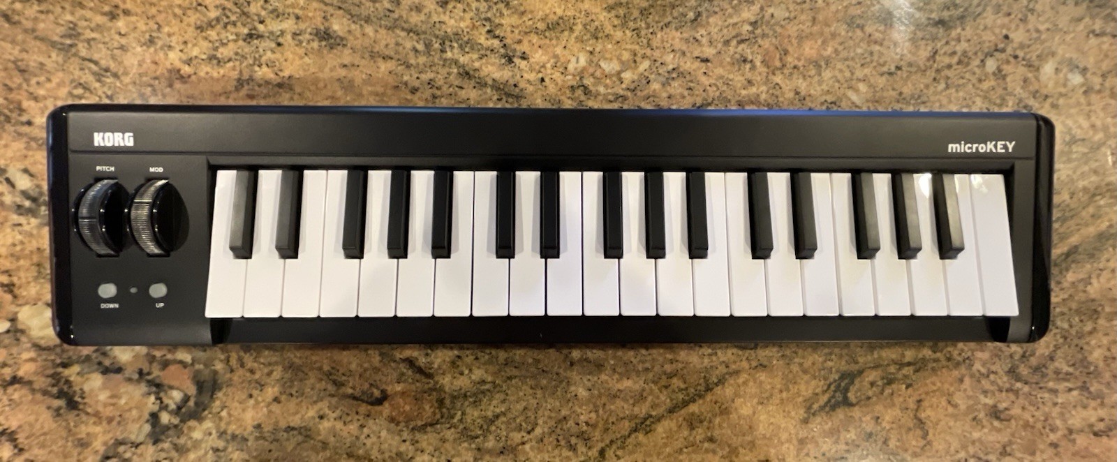 Korg MicroKEY 37 USB MIDI Keyboard Controller 37-Key