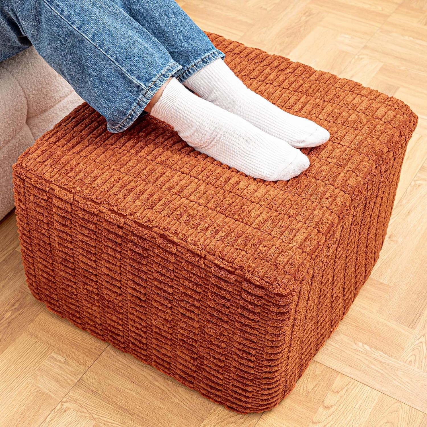 Round Square Pouf Ottoman Foot Rest – Lightweight Modern Footstool W/ Plush Foam