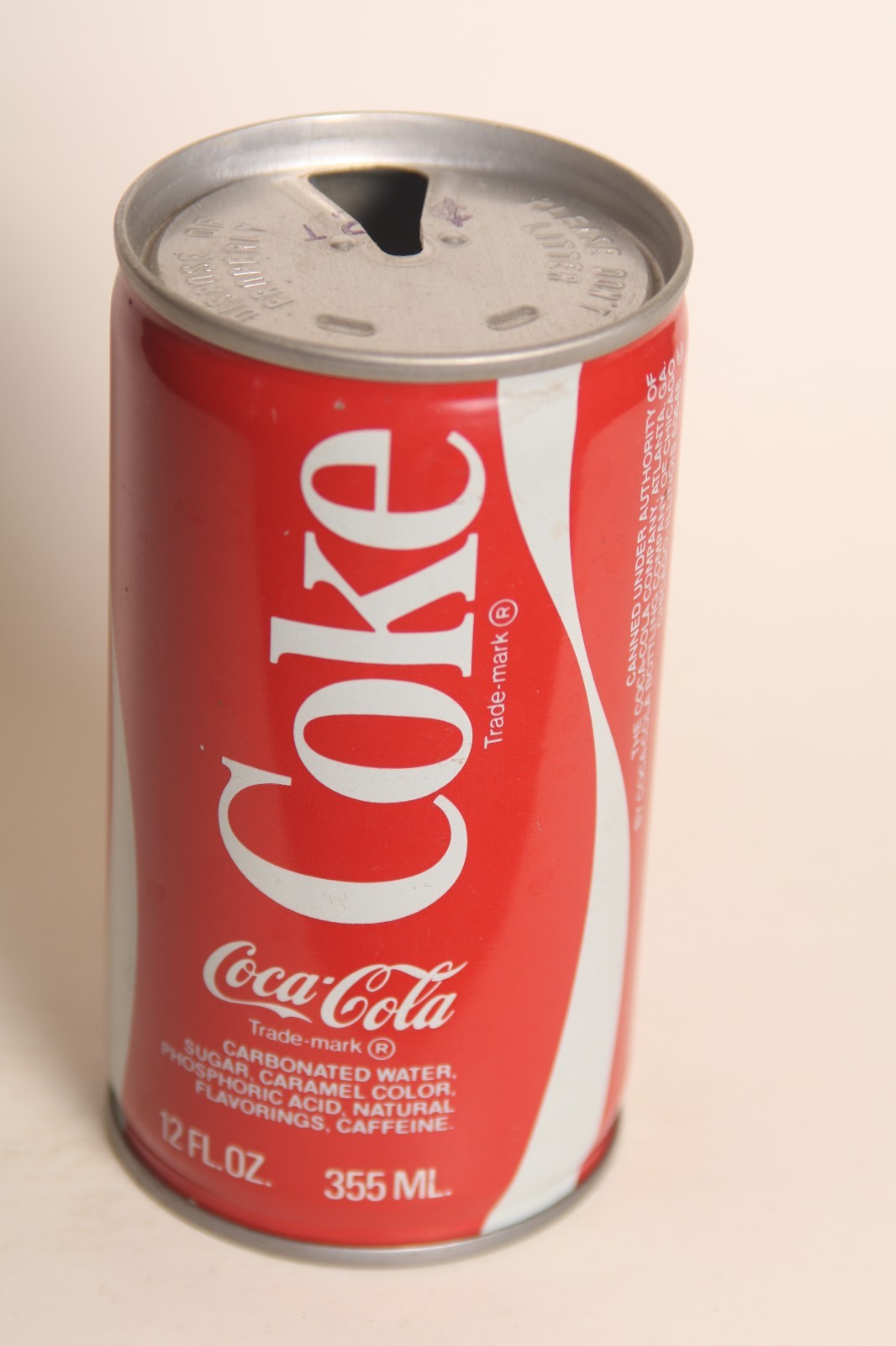 Coca-Cola soda can - 12oz