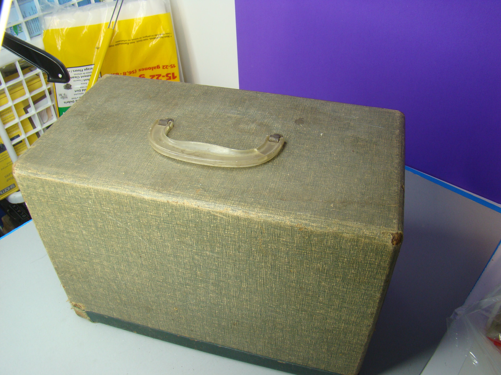 Skyline SVE Model No C Vintage Projector needs bulb