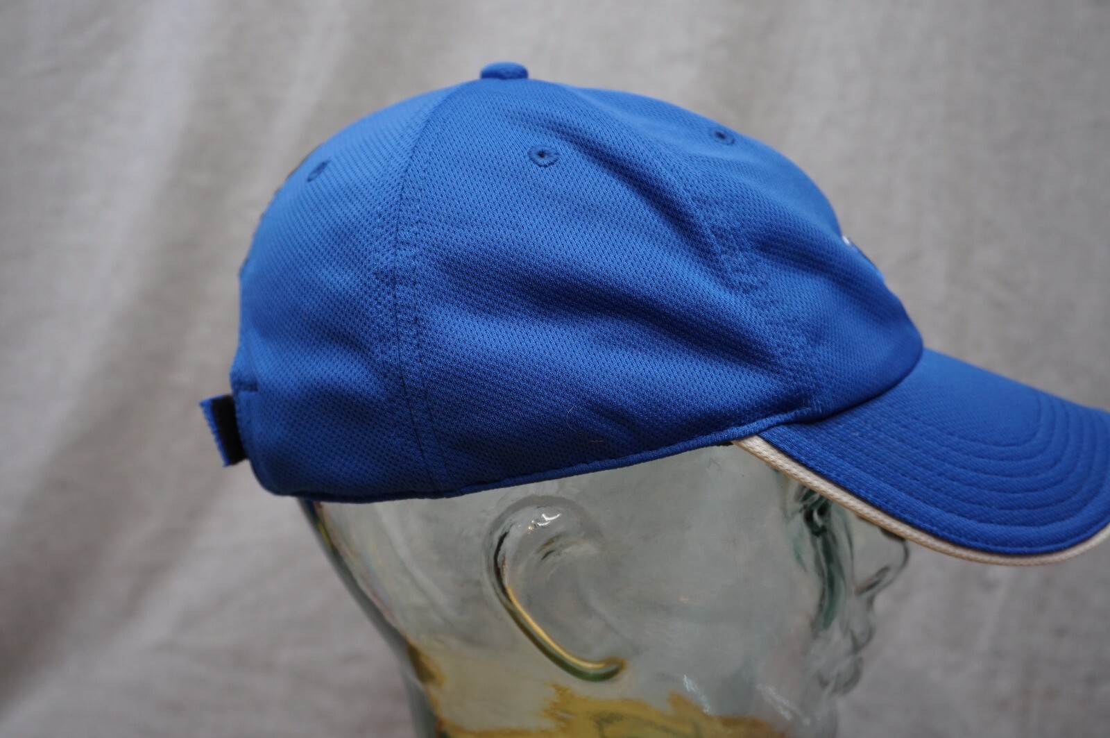 NikeGolf Golf Hat, Cap adjustable Blue Vented embroidered logo blue hook loop