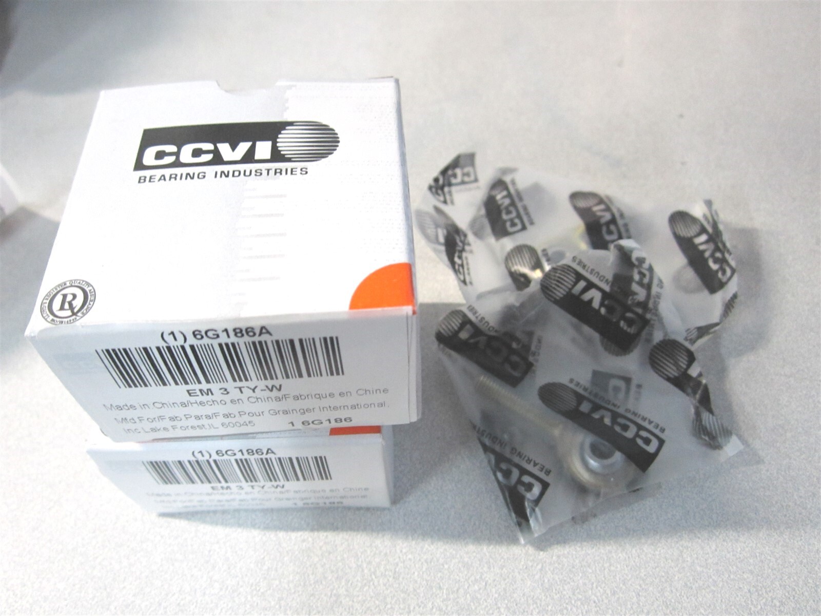 CCVI (6G186) 3/16" Max Static Load 1210lbs Steel Plain Male Rod Ends - Lot of 2