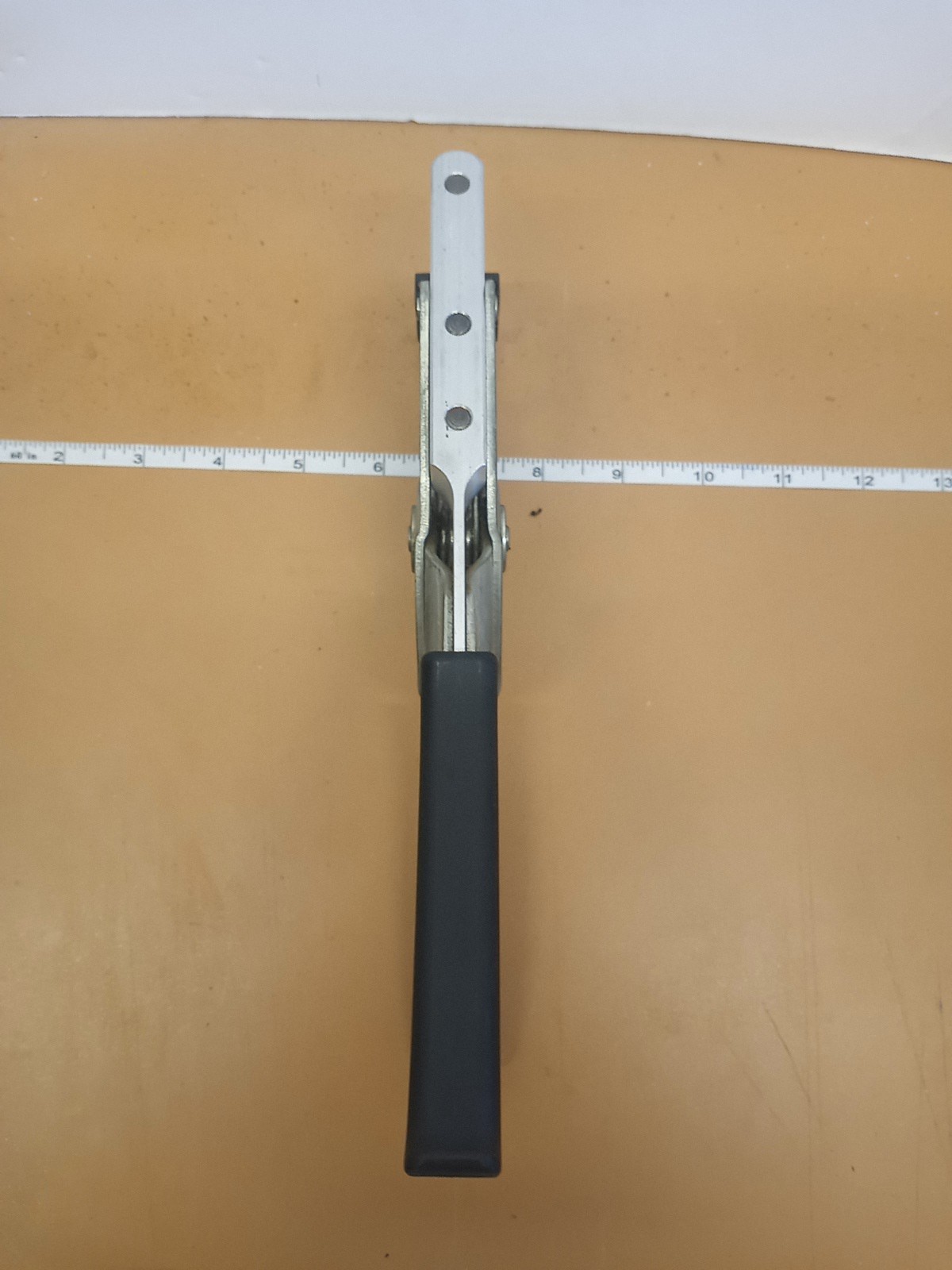 Caisley Ear Tag Applicator Tool Farming Ranching Cattle