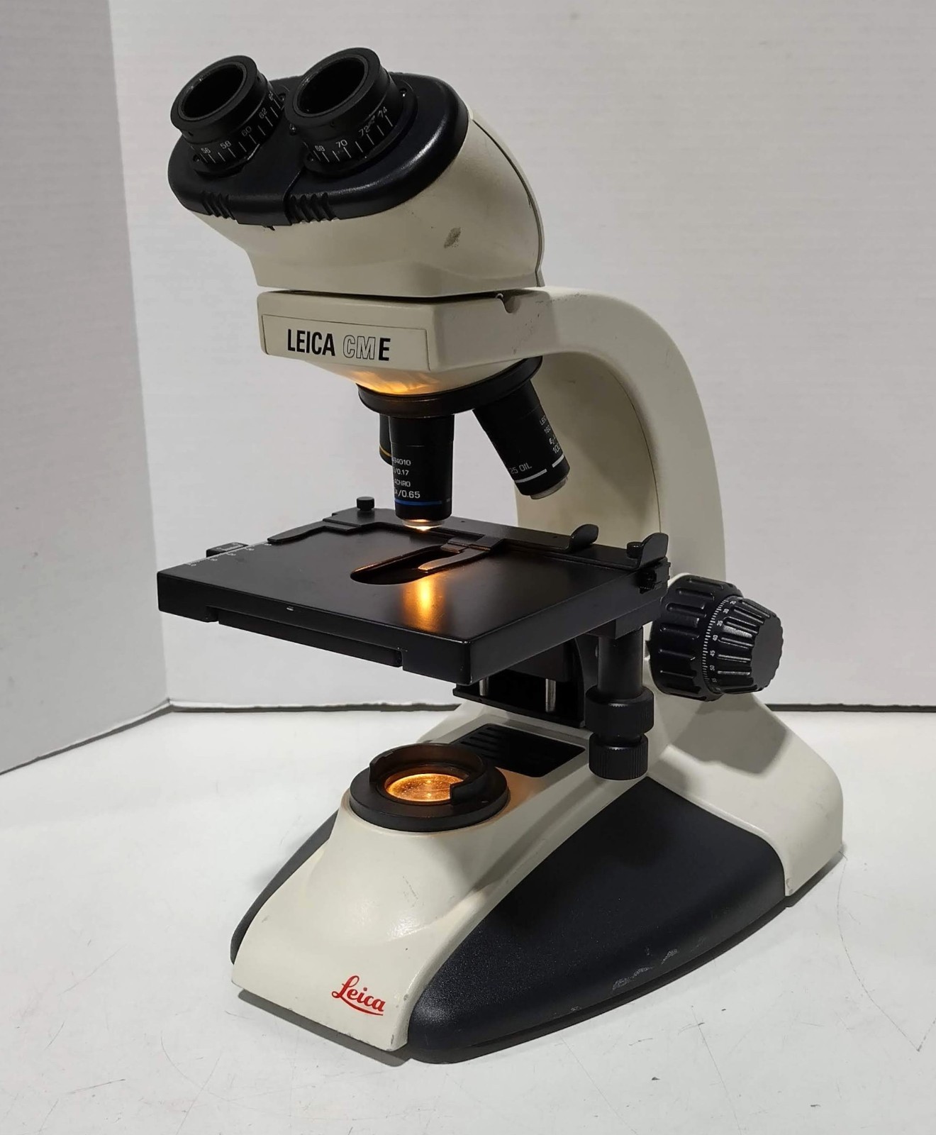Leica CME Binocular Compound Microscope with 4 Objectives No Eyepieces/Condenser